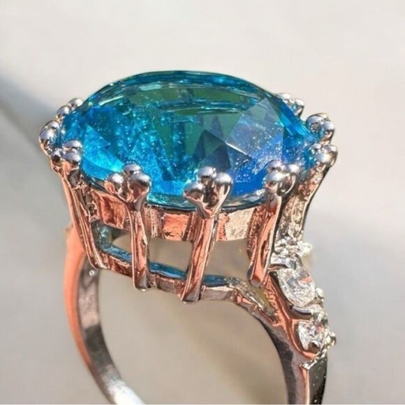 "Royal Elegance: Large Blue Stone Crown Ring, Size 7" - Picture 1 of 17